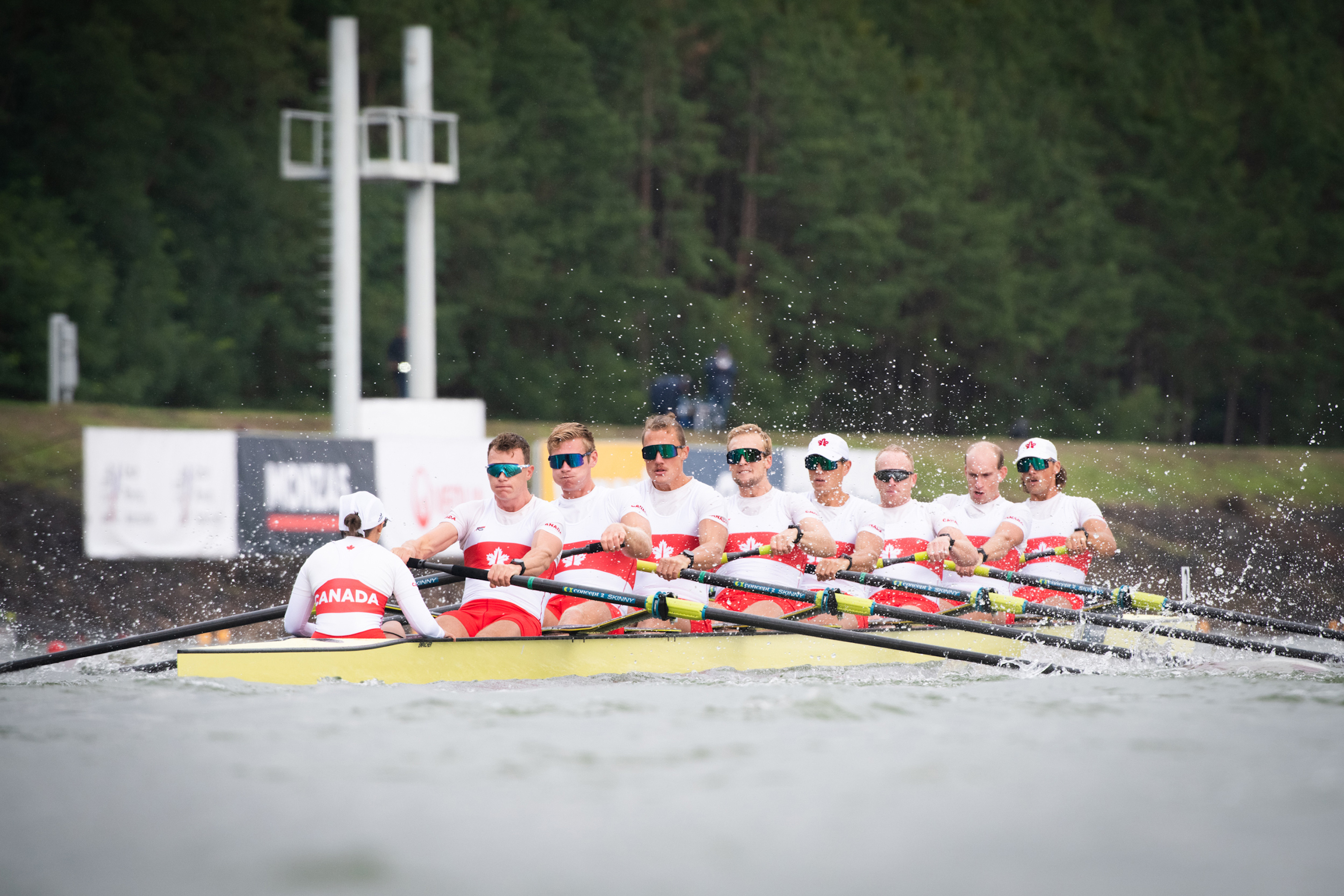 Canadian eights in the A finals - Rowing Canada Aviron