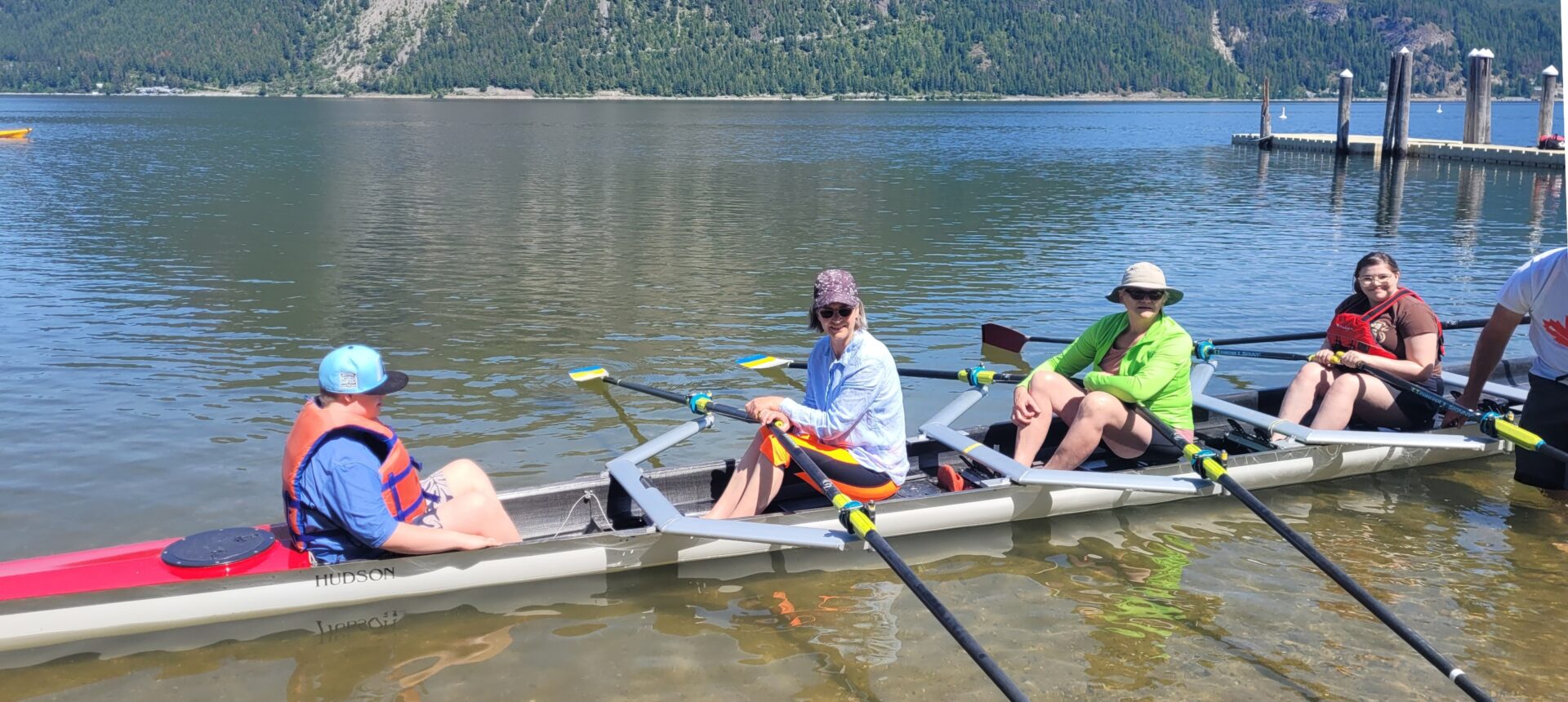 L’aviron au-delà des obstacles: Transformer des vies sur l’eau à Salmon Arm