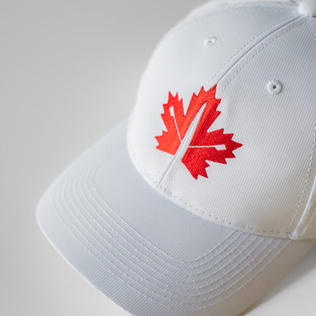 Casquette de baseball avec emblème classique (blanc)